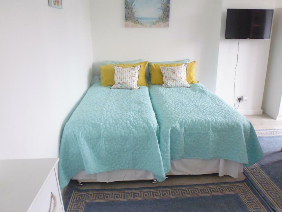 Close To Beach And Town Square Bournemouth Exteriör bild