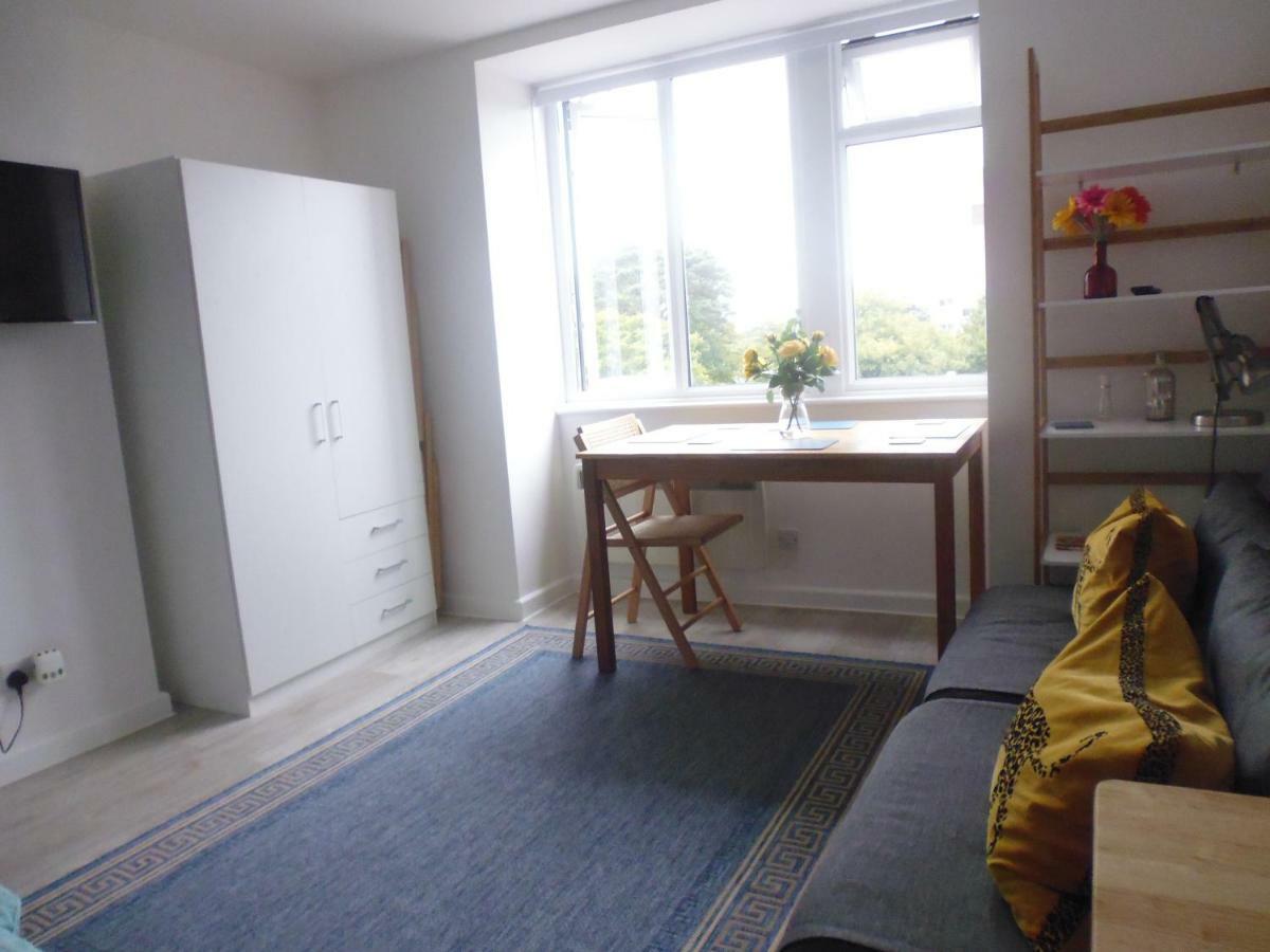 Close To Beach And Town Square Bournemouth Exteriör bild